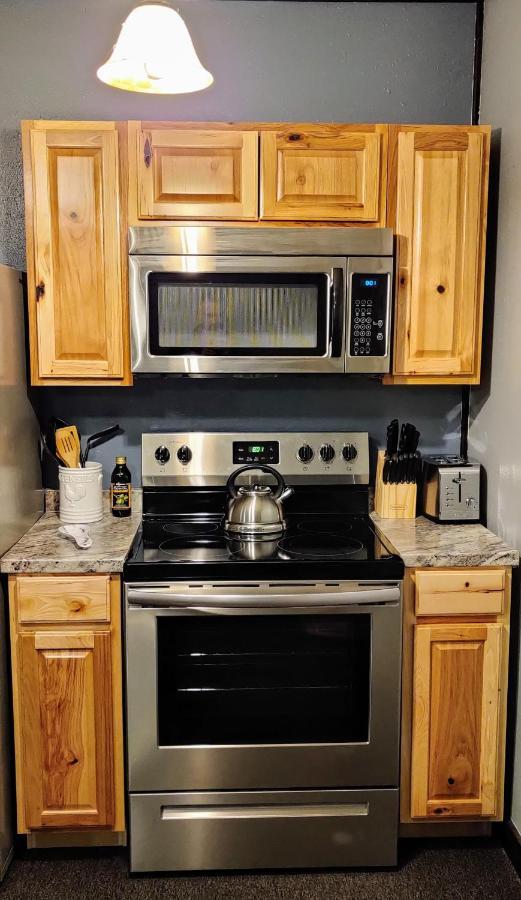 Becker'S Private Studio 2 Queen Beds, 1 Futon With A Great Back Yard! Auburn Exterior foto